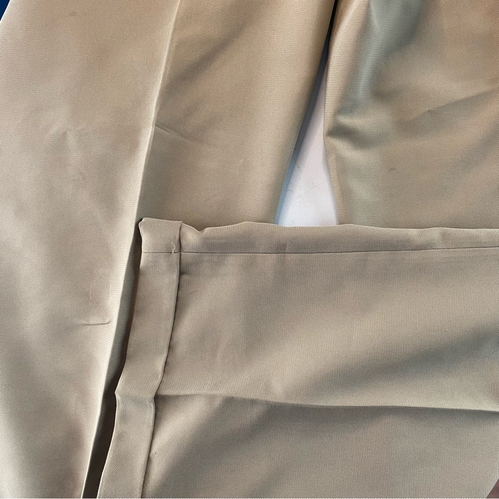 Greg Norman 40X34 Khaki Pants PRELOVED See Pictures for Stains - Picture 12 of 14